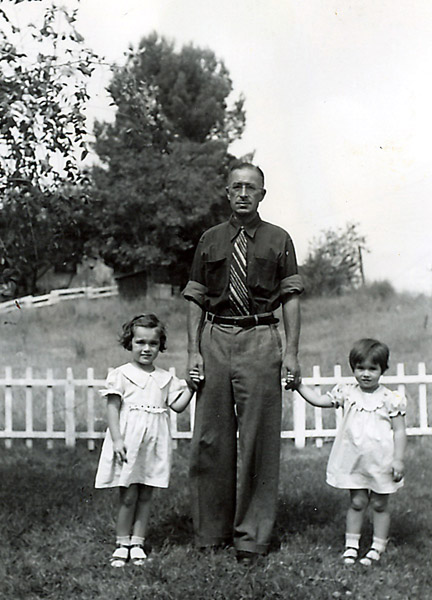 Daddy, Jessie, Ruth, Chatsworth ca 1953 (ss)