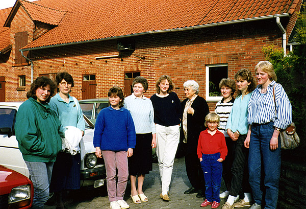 With Schlemermeyer family, Holte, Germany, 1987 (ss)